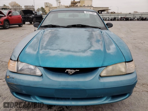 1994 Ford Mustang with VIN 1FALP404XRF140382, listed as a Copart auction lot 82917284 with 89,673 mi miles and Salvage Title. Bid and sale history available at carsss.com. Image 5.