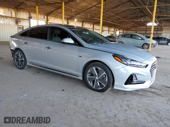2018 Hyundai Sonata Hybrid Limited with VIN KMHE34L3XJA079274, listed as a Copart auction lot 41068464 with 120,491 mi miles and Salvage Title. Bid and sale history available at carsss.com. Image 4.