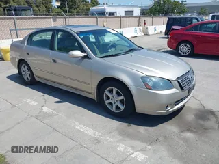 2005 Nissan Altima SE z VIN 1N4BL11E95C116647, wystawiony jako IAAI lot #42442014 z przebiegiem 155 302 mil mil oraz . Historia ofert i sprzedaży dostępna na DreamBid. Obrazek 1.