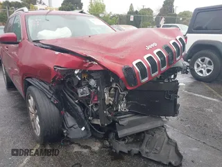 2017 Jeep Cherokee Limited with VIN 1C4PJLDB5HW516775, listed as a IAAI auction lot 41798412 with 106,186 mi miles. Bid and sale history available at carsss.com. Image 6.