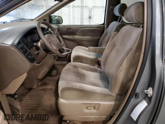 1999 Toyota Sienna LE with VIN 4T3ZF13C2XU123953, listed as a Copart auction lot 52193705 with 174,886 mi miles and Clean Title. Bid and sale history available at carsss.com. Image 7.