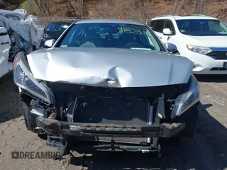 2015 Hyundai Sonata Limited with VIN 5NPE34AF2FH035464, listed as a IAAI auction lot 41824698 with 130,801 mi miles and . Bid and sale history available at carsss.com. Image 12.