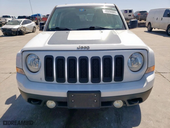 2016 Jeep Patriot Sport SE with VIN 1C4NJRBB4GD706915, listed as a Copart auction lot 49206065 with 101,458 mi miles and Salvage Title. Bid and sale history available at carsss.com. Image 5.