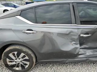2019 Nissan Altima S z VIN 1N4BL4BV0KN326893, wystawiony jako Copart lot #54258725 z przebiegiem 115 563 mil mil oraz Szkoda całkowita • Salvage title. Historia ofert i sprzedaży dostępna na DreamBid. Obrazek 10.