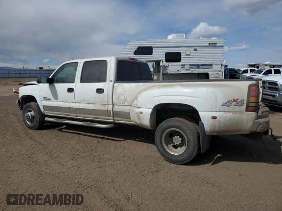 2005 GMC Sierra 3500 DRW Work Trk z VIN 1GTJK33215F873855, wystawiony jako Copart lot #44970565 z przebiegiem 214 306 mil mil oraz Szkoda całkowita • Salvage title. Historia ofert i sprzedaży dostępna na DreamBid. Obrazek 2.