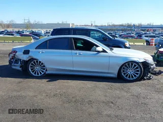 2014 Mercedes-Benz S-Class S 550 with VIN WDDUG8CB9EA032946, listed as a IAAI auction lot 41925030 with 15,304 mi miles. Bid and sale history available at carsss.com. Image 13.