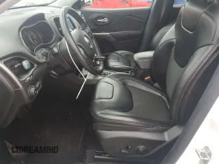 2019 Jeep Cherokee Latitude Plus with VIN 1C4PJMLX7KD251993, listed as a Copart auction lot 73103304 with 71,523 mi miles and Salvage Title. Bid and sale history available at carsss.com. Image 7.
