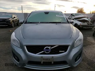 2011 Volvo C30 with VIN YV1672MK3B2244692, listed as a Copart auction lot 41475715 with 68,933 mi miles and Salvage Title. Bid and sale history available at carsss.com. Image 5.