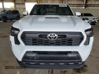 2025 Toyota Tacoma SR with VIN 3TMLB5JN0SM088997, listed as a Copart auction lot 50373065 with 2,934 mi miles and Salvage Title. Bid and sale history available at DreamBid. Image 5.