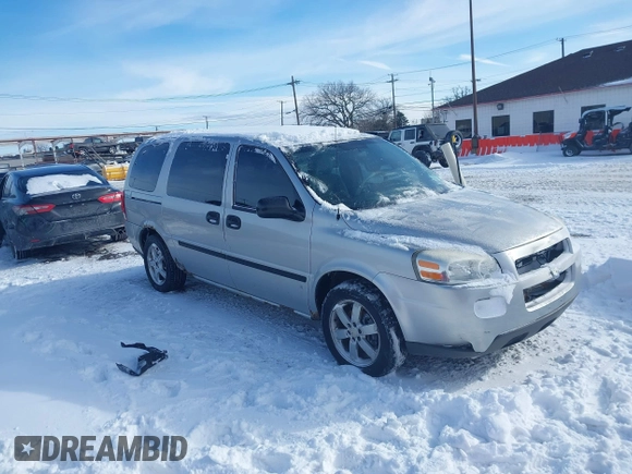 2008 Chevrolet Uplander LS with VIN 1GNDV23W58D150566, listed as a IAAI auction lot 41421467 with 122,264 mi miles. Bid and sale history available at carsss.com. Image 1.