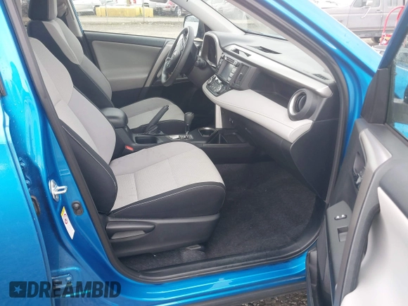 2018 Toyota RAV4 XLE with VIN 2T3RFREV0JW722354, listed as a IAAI auction lot 41974466 with 65,013 mi miles. Bid and sale history available at carsss.com. Image 5.