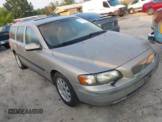 2001 Volvo V70 с VIN YV1SW61R312114727, выставлен на аукционе IAAI как лот 42394241 с пробегом Не указан миль и . История ставок и продаж доступна на DreamBid. Изображение 1.