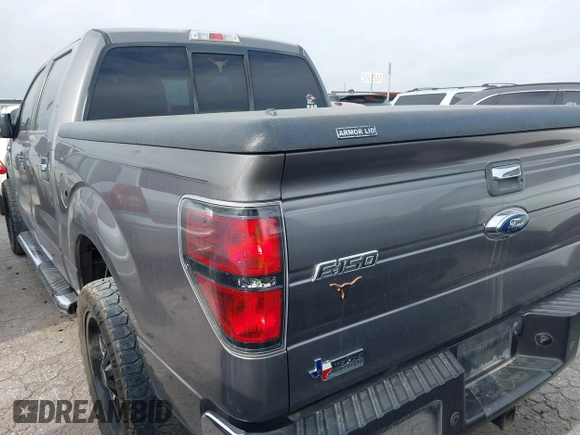 2014 Ford F-150 XL with VIN 1FTFW1CT5EKF90924, listed as a IAAI auction lot 41779079 with 250,591 mi miles. Bid and sale history available at carsss.com. Image 3.