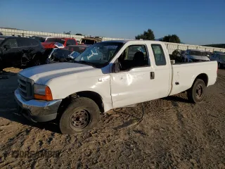 2001 Ford Super Duty F-250 XL with VIN 1FTNX20LX1EA05038, listed as a Copart auction lot 78242314 with 182,059 mi miles and Salvage Title. Bid and sale history available at carsss.com. Image 1.