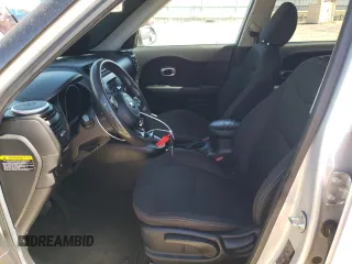 2015 Kia Soul with VIN KNDJN2A20F7768353, listed as a Copart auction lot 49320135 with 135,636 mi miles and Clean Title. Bid and sale history available at DreamBid. Image 7.