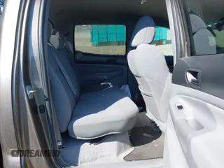 2010 Toyota Tacoma with VIN 3TMMU4FN4AM022548, listed as a IAAI auction lot 42028332 with 112,895 mi miles and . Bid and sale history available at carsss.com. Image 8.