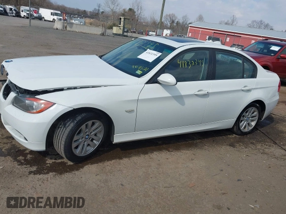 2006 BMW 3 Series 325i with VIN WBAVB13536KX69521, listed as a IAAI auction lot 41832395 with 182,106 mi miles. Bid and sale history available at carsss.com. Image 15.