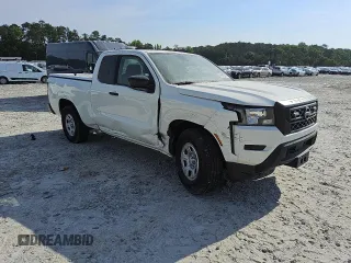 2024 Nissan Frontier S z VIN 1N6ED1CLXRN660176, wystawiony jako Copart lot #53733295 z przebiegiem 3 003 mil mil oraz Czysty tytuł • Clean title. Historia ofert i sprzedaży dostępna na DreamBid. Obrazek 4.