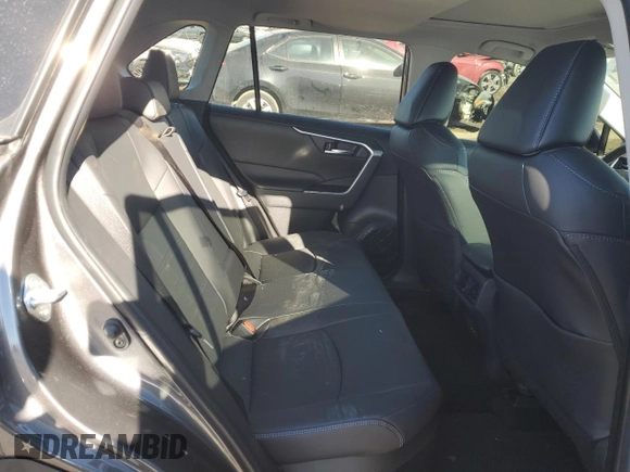 2025 Toyota RAV4 Hybrid XLE Premium z VIN 4T3B6RFV8SU176372, wystawiony jako Copart lot #42589945 z przebiegiem 2 197 mil mil oraz Szkoda całkowita • Salvage title. Historia ofert i sprzedaży dostępna na DreamBid. Obrazek 10.