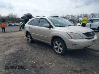2005 Lexus RX 330 with VIN 2T2HA31U65C047755, listed as a IAAI auction lot 42043942 with 301,840 mi miles. Bid and sale history available at carsss.com. Image 1.