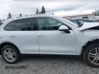 2016 Porsche Cayenne with VIN WP1AA2A22GKA14900, listed as a IAAI auction lot 42588576 with 87,269 mi miles and . Bid and sale history available at DreamBid. Image 14.
