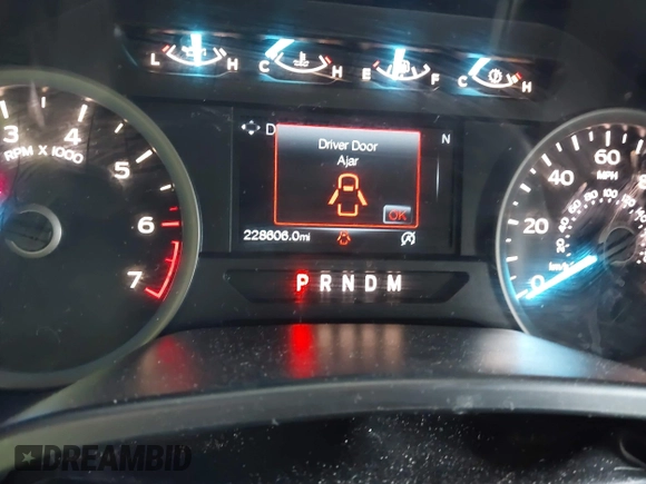 2018 Ford F-150 XL with VIN 1FTMF1CP7JKE12307, listed as a IAAI auction lot 42722428 with 228,606 mi miles and . Bid and sale history available at DreamBid. Image 7.