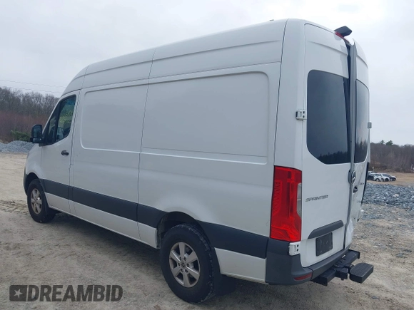 2021 Mercedes-Benz Sprinter Cargo Cargo with VIN W1Y40BHY3MT044744, listed as a IAAI auction lot 41865979 with 139,836 mi miles and . Bid and sale history available at DreamBid. Image 3.