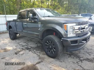 2017 Ford F-250 Lariat z VIN 1FT7W2BT6HEC42340, wystawiony jako Copart lot #55490145 z przebiegiem 83 750 mil mil oraz Tytuł czysty. Historia ofert i sprzedaży dostępna na DreamBid. Obrazek 4.