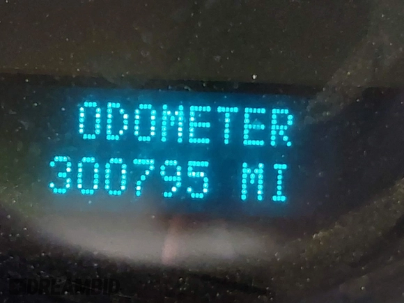 2011 Chevrolet Silverado 1500 LT with VIN 1GCRCSE05BZ408348, listed as a IAAI auction lot 42150412 with 300,795 mi miles and . Bid and sale history available at DreamBid. Image 15.
