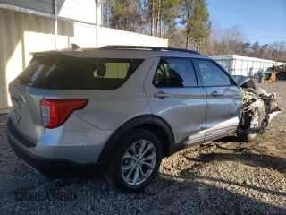 2024 Ford Explorer XLT with VIN 1FMSK7DH9RGA53632, listed as a Copart auction lot 45602795 with 3,363 mi miles and Salvage Title. Bid and sale history available at carsss.com. Image 3.