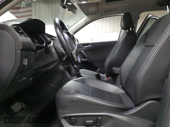 2019 Volkswagen Tiguan SE with VIN 3VV2B7AX7KM030489, listed as a Copart auction lot 52227895 with 58,446 mi miles and Salvage Title. Bid and sale history available at DreamBid. Image 7.
