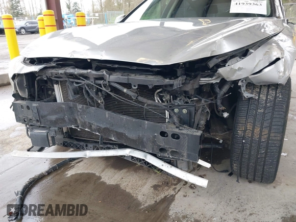 2014 Infiniti Q50 Sport with VIN JN1BV7APXEM670849, listed as a IAAI auction lot 41939363 with 124,766 mi miles and . Bid and sale history available at DreamBid. Image 6.