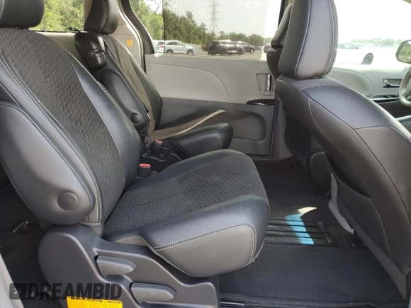 2013 Toyota Sienna SE с VIN 5TDXK3DC2DS383702, выставлен на аукционе Copart как лот 57618165 с пробегом 209 773 миль миль и Списание • Salvage title. История ставок и продаж доступна на DreamBid. Изображение 11.