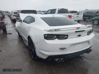 2021 Chevrolet Camaro 1SS with VIN 1G1FE1R74M0102305, listed as a IAAI auction lot 41395915 with 55,215 mi miles. Bid and sale history available at carsss.com. Image 3.