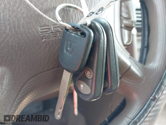 2002 Honda CR-V EX с VIN JHLRD78892C053346, выставлен на аукционе IAAI как лот 42447196 с пробегом 192 602 миль миль и . История ставок и продаж доступна на DreamBid. Изображение 11.
