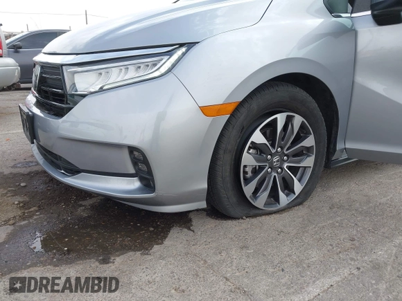 2024 Honda Odyssey EX-L with VIN 5FNRL6H67RB046630, listed as a IAAI auction lot 41933690 with 35,880 mi miles and . Bid and sale history available at DreamBid. Image 6.