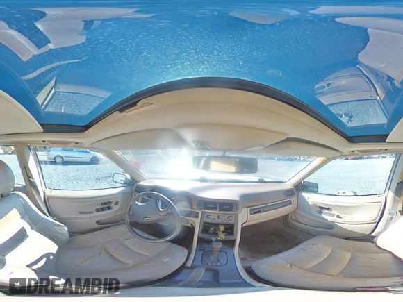 1998 Volvo S70 z VIN YV1LS5538W1465730, wystawiony jako Copart lot #84165414 z przebiegiem 182 073 mil mil oraz Szkoda całkowita • Salvage title. Historia ofert i sprzedaży dostępna na DreamBid. Obrazek 13.