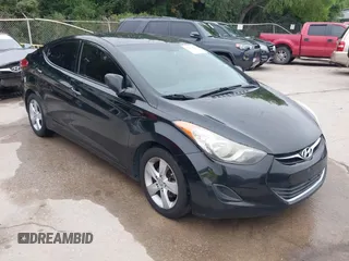 2013 Hyundai Elantra GLS z VIN 5NPDH4AE2DH309635, wystawiony jako IAAI lot #42439219 z przebiegiem 263 297 mil mil oraz . Historia ofert i sprzedaży dostępna na DreamBid. Obrazek 1.