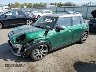 2022 MINI Hardtop 4 Door Cooper S with VIN WMW53DK0XN2R31664, listed as a Copart auction lot 54488225 with 15,035 mi miles and Salvage title. Bid and sale history available at DreamBid. Image 1.
