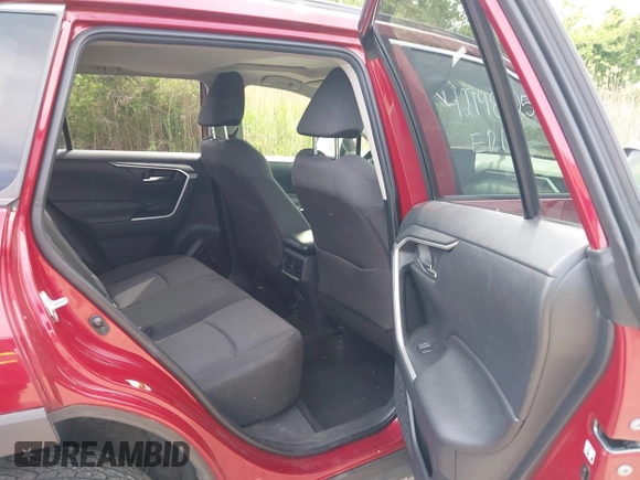 2019 Toyota RAV4 XLE with VIN JTMP1RFV2KD021348, listed as a IAAI auction lot 42198925 with 130,838 mi miles and . Bid and sale history available at DreamBid. Image 8.