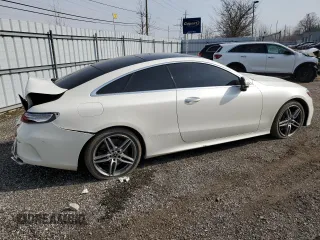 2018 Mercedes-Benz E 400 with VIN WDD1J6GB6JF040681, listed as a Copart auction lot 47460785 with 102,617 mi miles and Salvage Title. Bid and sale history available at DreamBid. Image 3.
