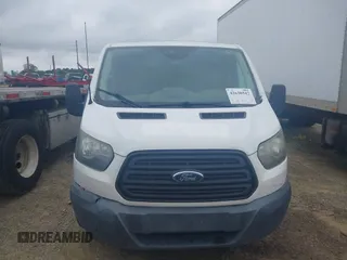 2017 Ford Transit z VIN 1FTYE1ZMXHKA13581, wystawiony jako IAAI lot #42638547 z przebiegiem 252 913 mil mil oraz . Historia ofert i sprzedaży dostępna na DreamBid. Obrazek 12.
