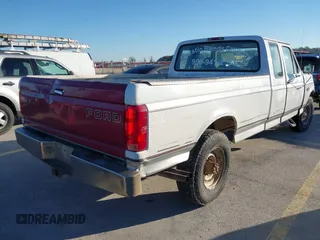 1996 Ford F-250 with VIN 1FTHX25H6TEA72448, listed as a IAAI auction lot 41751492 with 277,041 mi miles and . Bid and sale history available at DreamBid. Image 4.