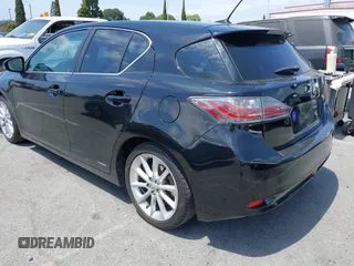 2011 Lexus CT 200h z VIN JTHKD5BH2B2034282, wystawiony jako IAAI lot #42163651 z przebiegiem 201 669 mil mil oraz . Historia ofert i sprzedaży dostępna na DreamBid. Obrazek 3.