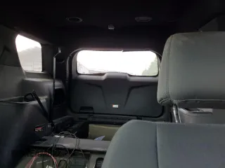 2017 Ford Police Interceptor Utility z VIN 1FM5K8AR3HGB15573, wystawiony jako Copart lot #53167325 z przebiegiem 89 342 mil mil oraz Szkody całkowita. Historia ofert i sprzedaży dostępna na DreamBid. Obrazek 10.