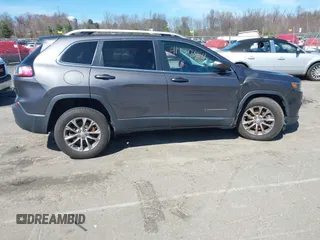 2019 Jeep Cherokee Altitude z VIN 1C4PJMLX5KD456471, wystawiony jako IAAI lot #41930854 z przebiegiem 58 083 mil mil oraz . Historia ofert i sprzedaży dostępna na DreamBid. Obrazek 13.