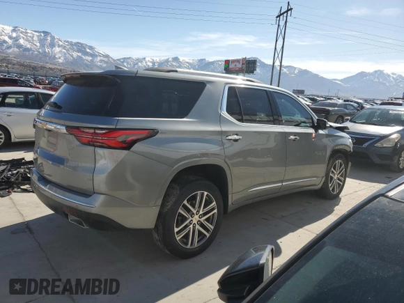 2023 Chevrolet Traverse High Country with VIN 1GNEVNKW8PJ108514, listed as a Copart auction lot 48391915 with 33,515 mi miles and Salvage title. Bid and sale history available at DreamBid. Image 3.