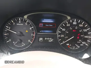 2015 Nissan Altima SL z VIN 1N4BL3AP8FC214826, wystawiony jako IAAI lot #39070354 z przebiegiem 84 949 mil mil oraz . Historia ofert i sprzedaży dostępna na DreamBid. Obrazek 7.