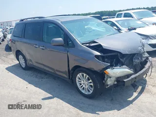 2017 Toyota Sienna XLE Auto Access Seat with VIN 5TDYZ3DC2HS850817, listed as a IAAI auction lot 42564078 with 190,069 mi miles and . Bid and sale history available at DreamBid. Image 1.