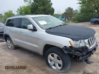 2013 Jeep Grand Cherokee Laredo с VIN 1C4RJFAG2DC609937, выставлен на аукционе IAAI как лот 42459894 с пробегом 183 558 миль миль и . История ставок и продаж доступна на DreamBid. Изображение 1.